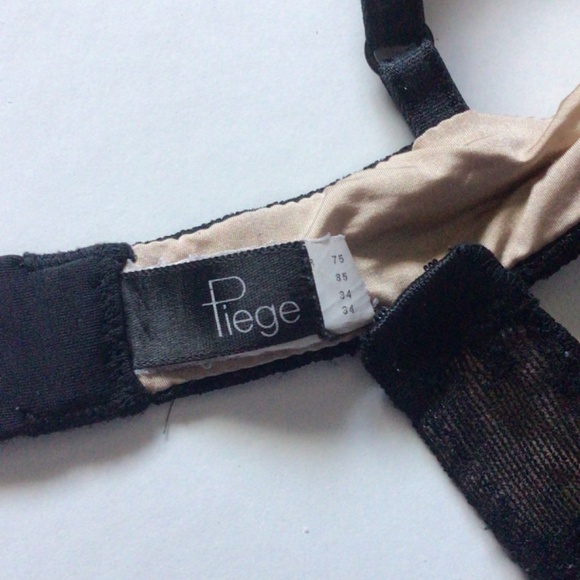 Piege Black Plunge Bra 34C - Picture 6 of 6